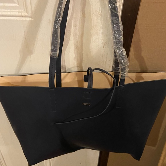 Mark and Graham tote - Picture 4 of 8